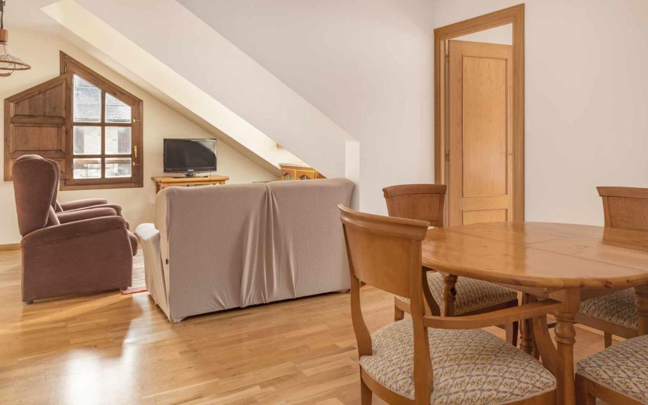 Apartamento Atico B Residencial Caldares El Pueyo El Pueyo de Jaca Exterior foto